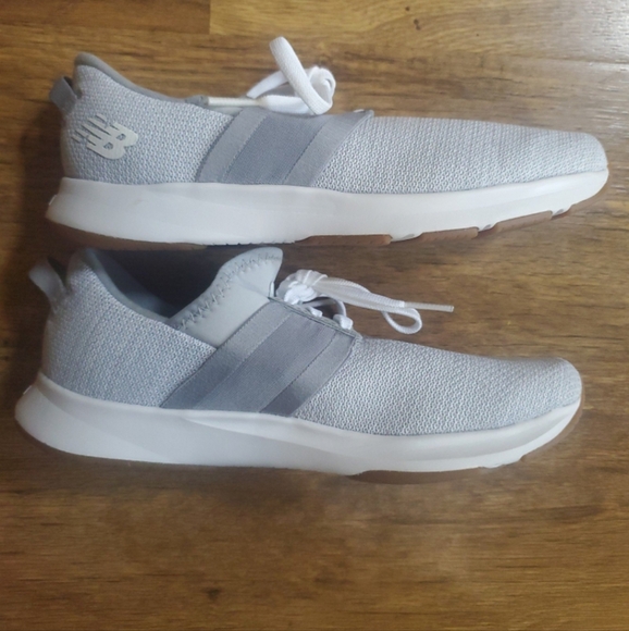 Kids New Balance Shoes Size 3 - Picture 7 of 9